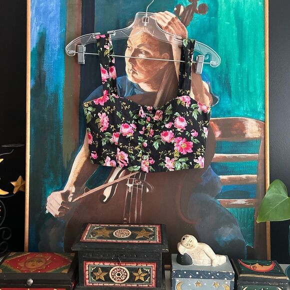 Parisian Black and Pink Floral Tank Top Cropped M - Picture 9 of 10